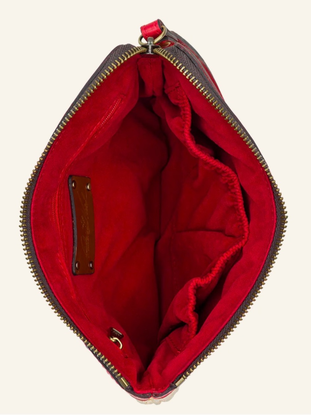 Patricia Nash Les FRAISES strawberry Wristlet clutch NWT - Picture 12 of 16